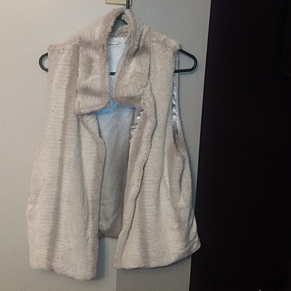 faux fur vest
